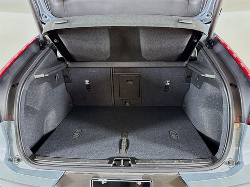 Certified 2023 Volvo C40 P8 Recharge Ultimate w/ Protection Package Premier image 28