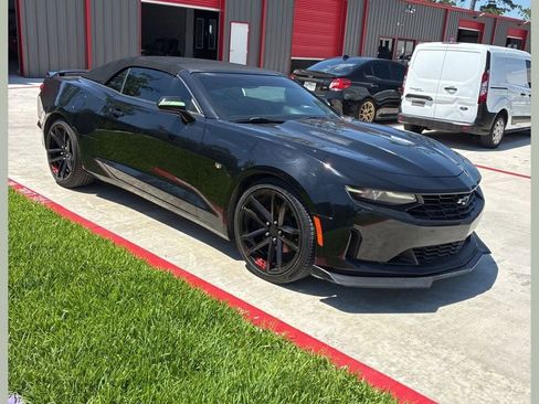 Used 2019 Chevrolet Camaro LT RWD image 1