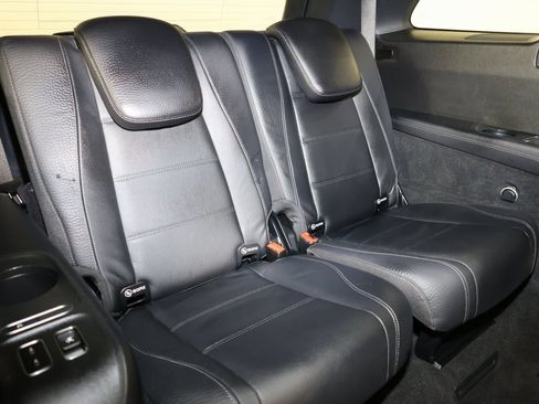 Used 2023 Mercedes-Benz GLS 580 4MATIC image 44