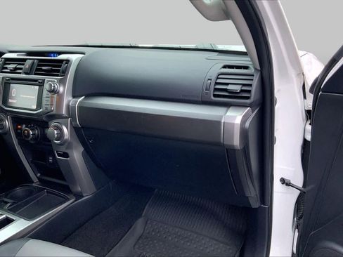 Used 2019 Toyota 4Runner SR5 Premium RWD image 18