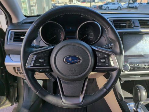 Used 2018 Subaru Outback 2.5i Premium image 18
