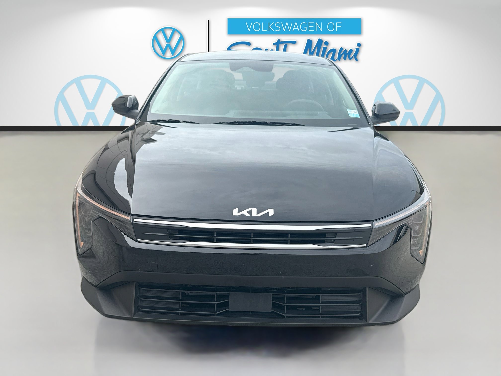 Used 2025 Kia K4 FWD image 2