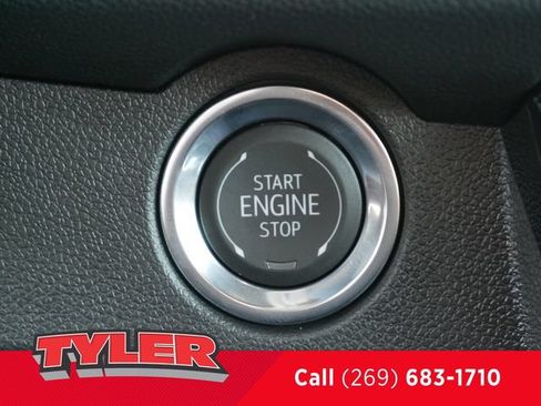 New 2026 Chevrolet Traverse LT w/ Midnight/Sport Edition AWD/4WD image 29