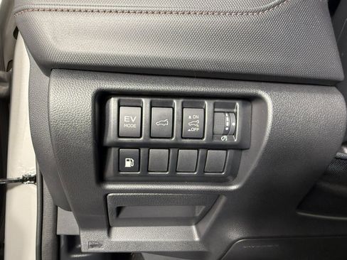 Used 2025 Subaru Forester Touring AWD/4WD image 24
