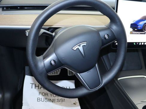 Used 2022 Tesla Model Y Performance AWD/4WD image 19