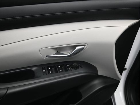 Certified 2025 Hyundai Tucson SEL image 8