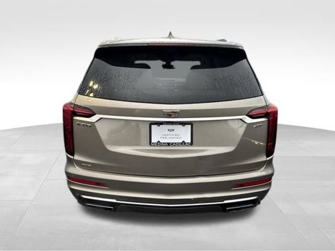 Certified 2023 Cadillac XT6 Premium Luxury w/ Technology Package AWD/4WD image 5