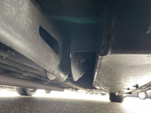 Used 2010 Chrysler Town & Country Touring w/ Trailer Tow Group image 20