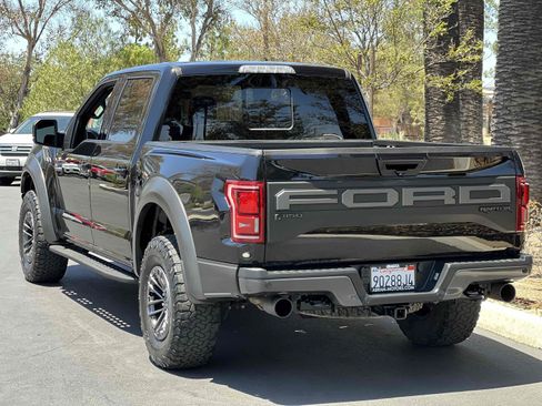 Used 2019 Ford F150 Raptor w/ Equipment Group 802A Luxury AWD/4WD image 18
