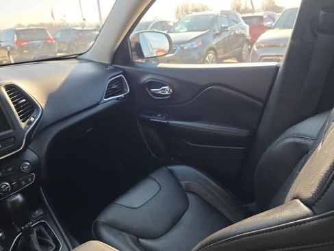 Used 2023 Jeep Cherokee Altitude Lux image 15