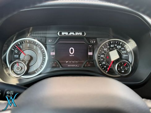Used 2022 RAM 1500 Laramie AWD/4WD image 33