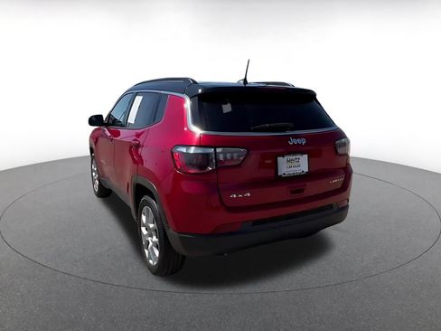 Used 2025 Jeep Compass Limited AWD/4WD image 11