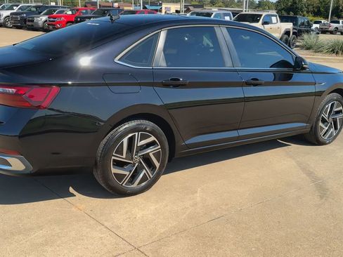 Used 2024 Volkswagen Jetta SEL image 7