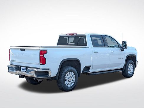 Used 2025 Chevrolet Silverado 2500 LTZ w/ LTZ Convenience Package AWD/4WD image 3