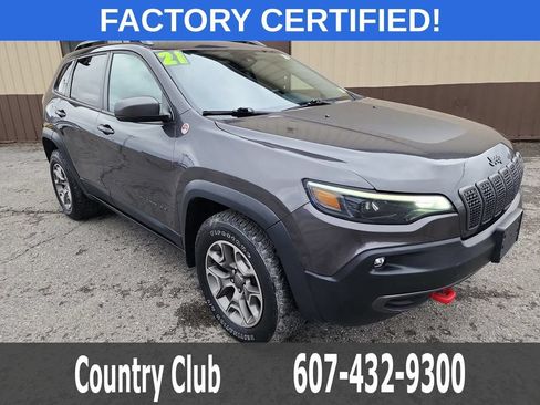Used 2021 Jeep Cherokee Trailhawk AWD/4WD image 2