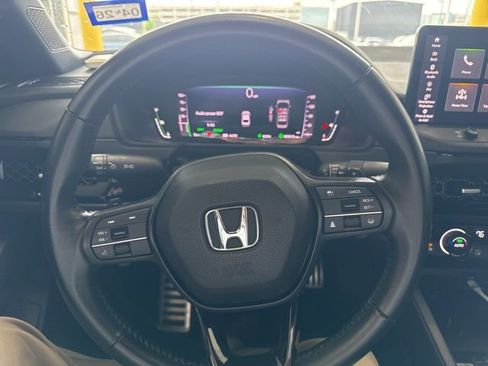 Used 2023 Honda Accord Sport image 7