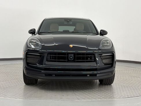 Certified 2023 Porsche Macan S AWD/4WD image 6