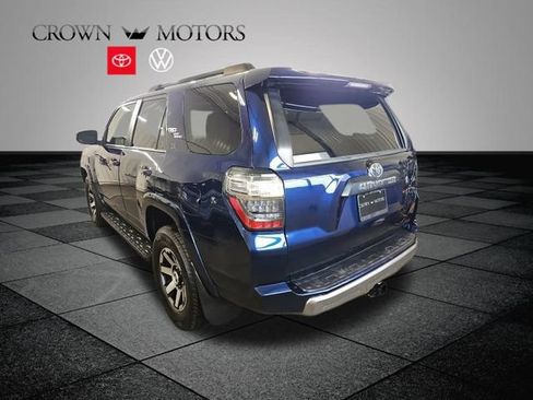 Used 2020 Toyota 4Runner TRD Off-Road Premium w/ Moonroof Package AWD/4WD image 4