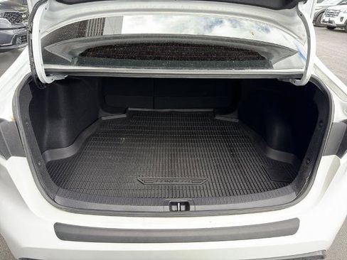 Used 2022 Toyota Corolla XSE FWD image 15