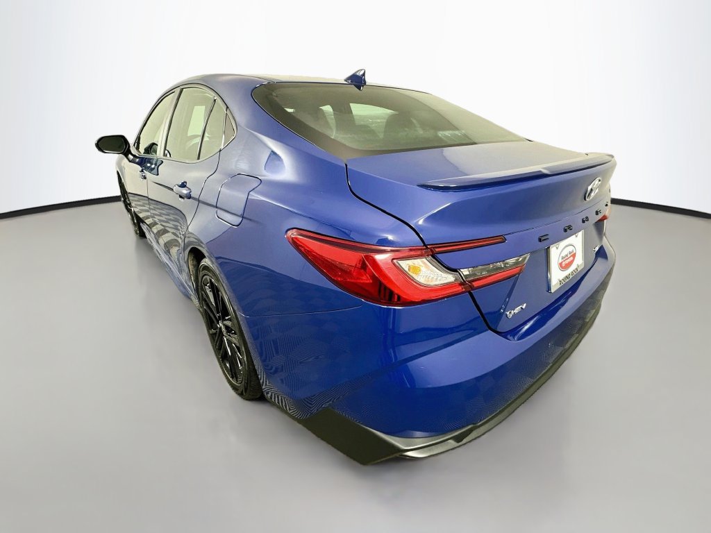 Used 2025 Toyota Camry SE FWD image 7