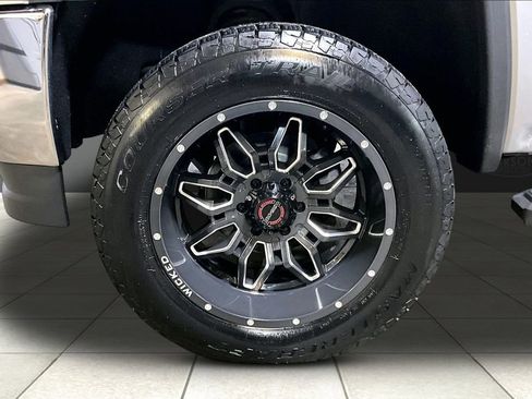 Used 2016 GMC Sierra 1500 SLE w/ SLE Value Package AWD/4WD image 10