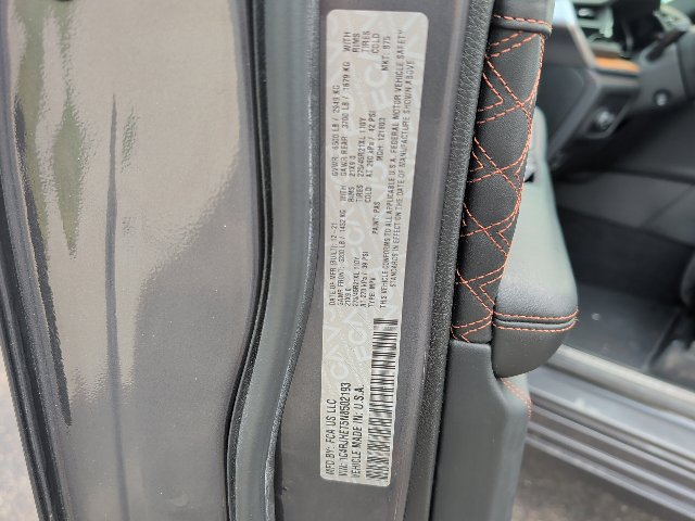 Used 2022 Jeep Grand Cherokee Summit AWD/4WD image 42