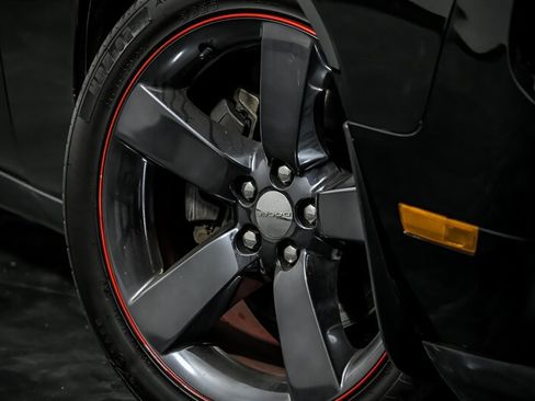 Used 2013 Dodge Challenger R/T Plus RWD image 3