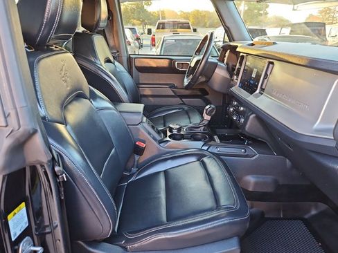 Certified 2025 Ford Bronco Outer Banks AWD/4WD image 17