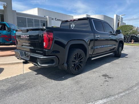 Used 2021 GMC Sierra 1500 Denali w/ Denali Ultimate Package AWD/4WD image 5