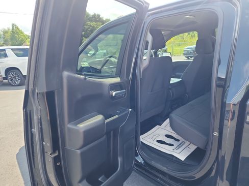 Certified 2021 Chevrolet Silverado 1500 LT AWD/4WD image 23