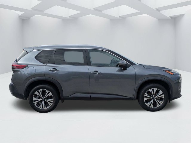Used 2023 Nissan Rogue SV w/ SV Premium B Package FWD image 3