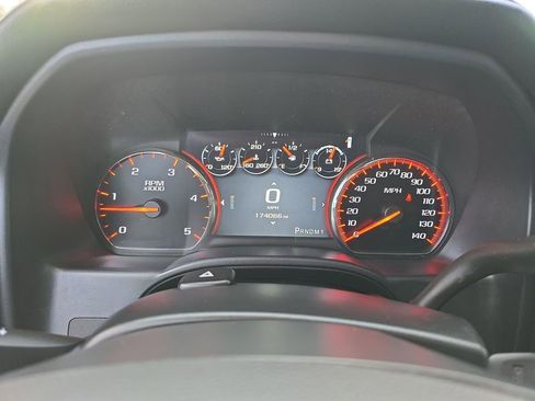 Used 2015 GMC Sierra 2500 Denali w/ Duramax Plus Package image 12