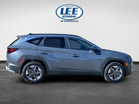 Certified 2025 Hyundai Tucson SEL image 6