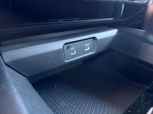 Used 2023 Honda Accord Sport image 17