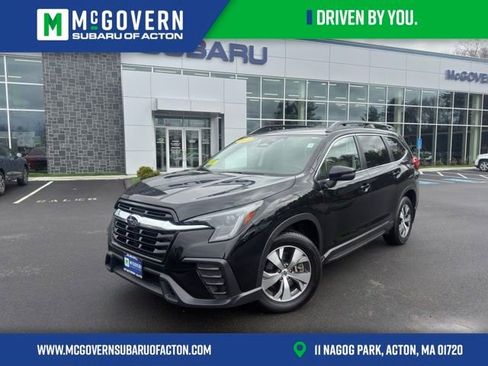 Used 2023 Subaru Ascent Premium w/ Convenience Package AWD/4WD image 1