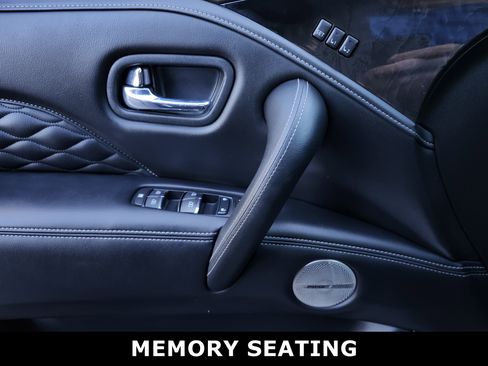 Used 2024 INFINITI QX80 Sensory w/ Cargo Package AWD/4WD image 16