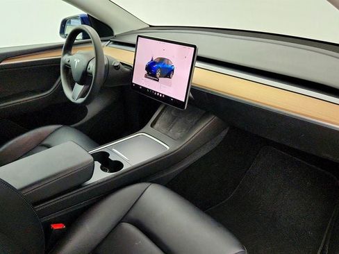 Used 2023 Tesla Model Y Long Range AWD/4WD image 29