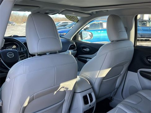 Certified 2020 Jeep Cherokee Limited image 37