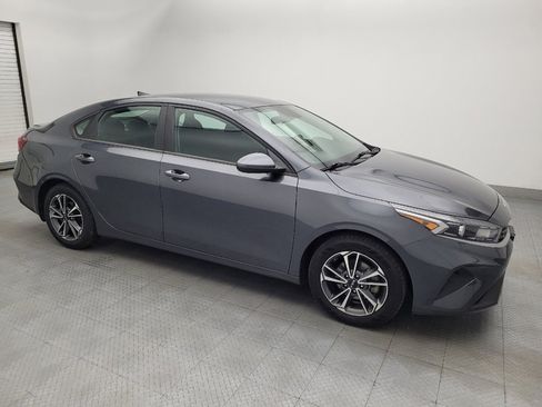 Used 2022 Kia Forte LXS FWD image 11