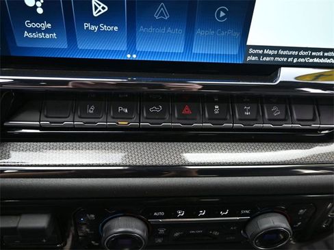 Used 2024 Chevrolet Silverado 2500 ZR2 w/ Technology Package image 32