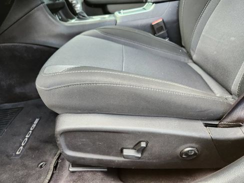 Used 2017 Dodge Charger R/T RWD image 28