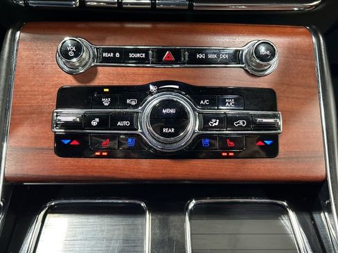 Used 2023 Lincoln Aviator Grand Touring w/ Equipment Group 301A image 22
