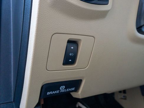 Used 2021 Ford F250 Lariat w/ Chrome Package image 22