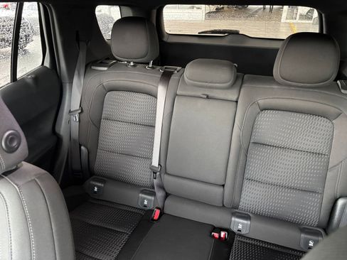 Used 2025 Chevrolet Equinox LT image 39