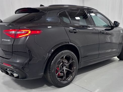 Used 2022 Alfa Romeo Stelvio Quadrifoglio w/ Active Assist Plus Package AWD/4WD image 6