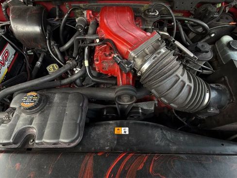 Used 2001 Ford F150 Lightning RWD image 10