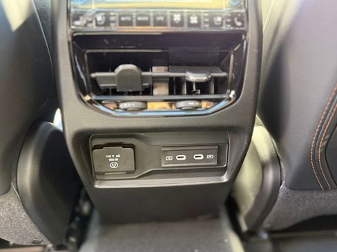 New 2026 Jeep Grand Cherokee Summit AWD/4WD image 28