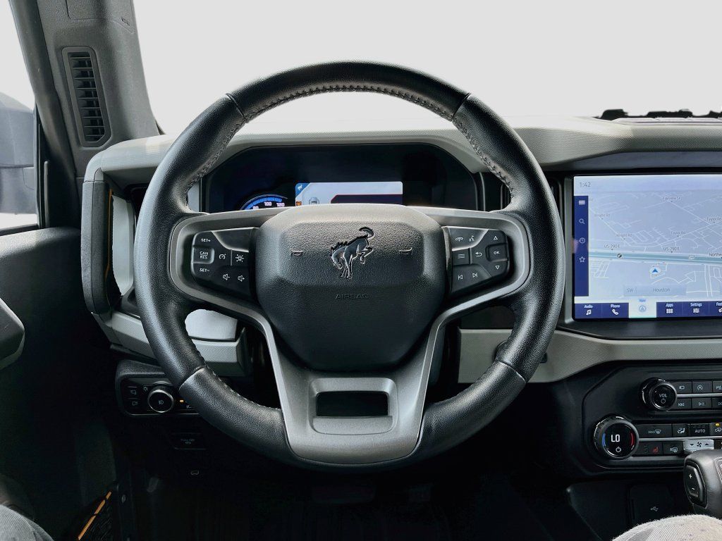 Used 2023 Ford Bronco Badlands AWD/4WD image 11
