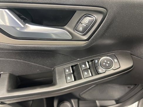 Used 2022 Ford Escape SEL image 13