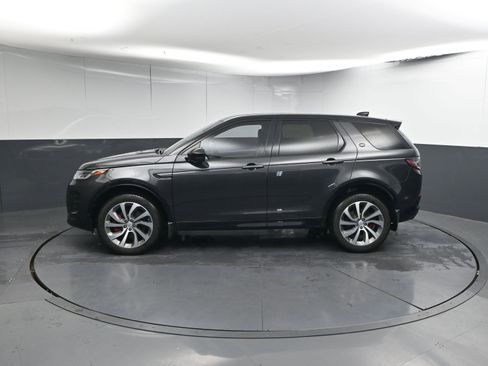 Certified 2025 Land Rover Discovery Sport Dynamic SE image 2